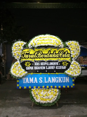 Papan Bunga Duka di Gunungmas